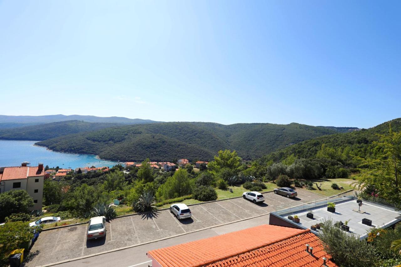 Greenhouse Family Apartments Rabac Exterior foto