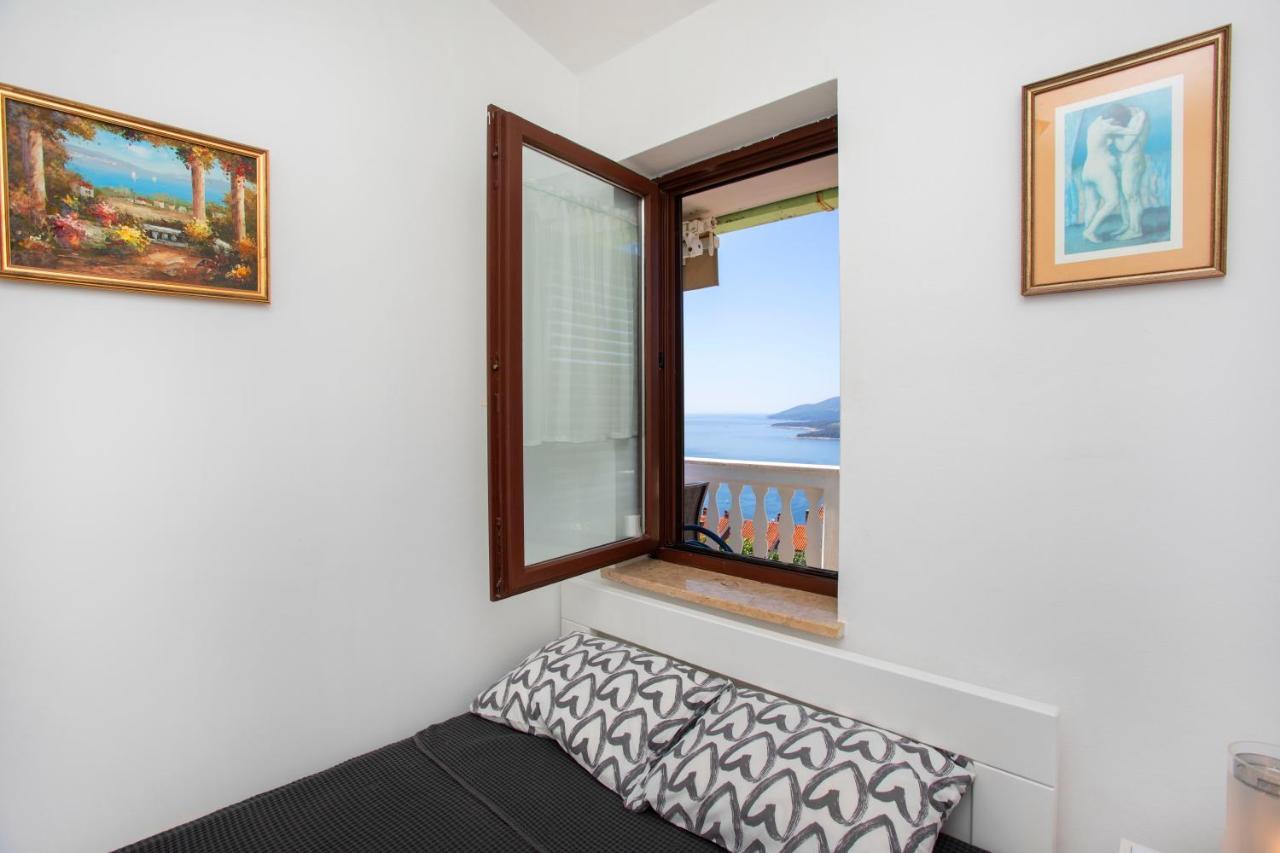 Greenhouse Family Apartments Rabac Exterior foto